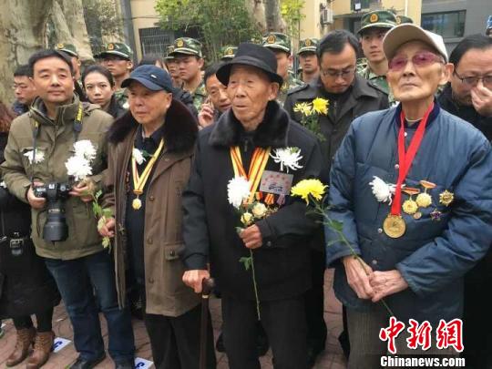 南京大屠殺死難者國家公祭日：17處叢葬地舉行悼念活動