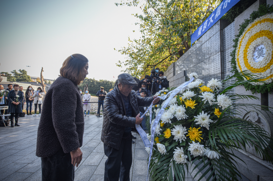 銘記歷史，珍視和平 南京大屠殺死難者家祭舉行