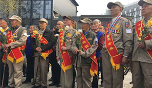 18位川籍老兵重返抗日戰(zhàn)場 祭掃戰(zhàn)友英靈